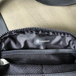 Lululemon Everywhere Belt Bag